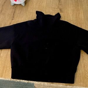 Lulu lemon turttle neck sweatshirt. Nearly worn